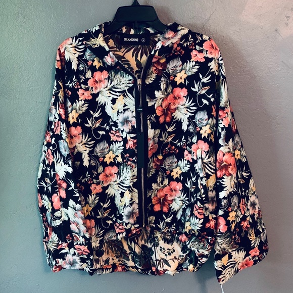 BlankNYC Summer Floral Windbreaker - Picture 4 of 10